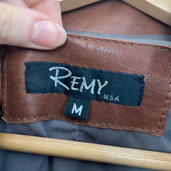 Vintage Leather Moto Jacket Size Medium 
REMY LEATHER - Picture 2 of 3